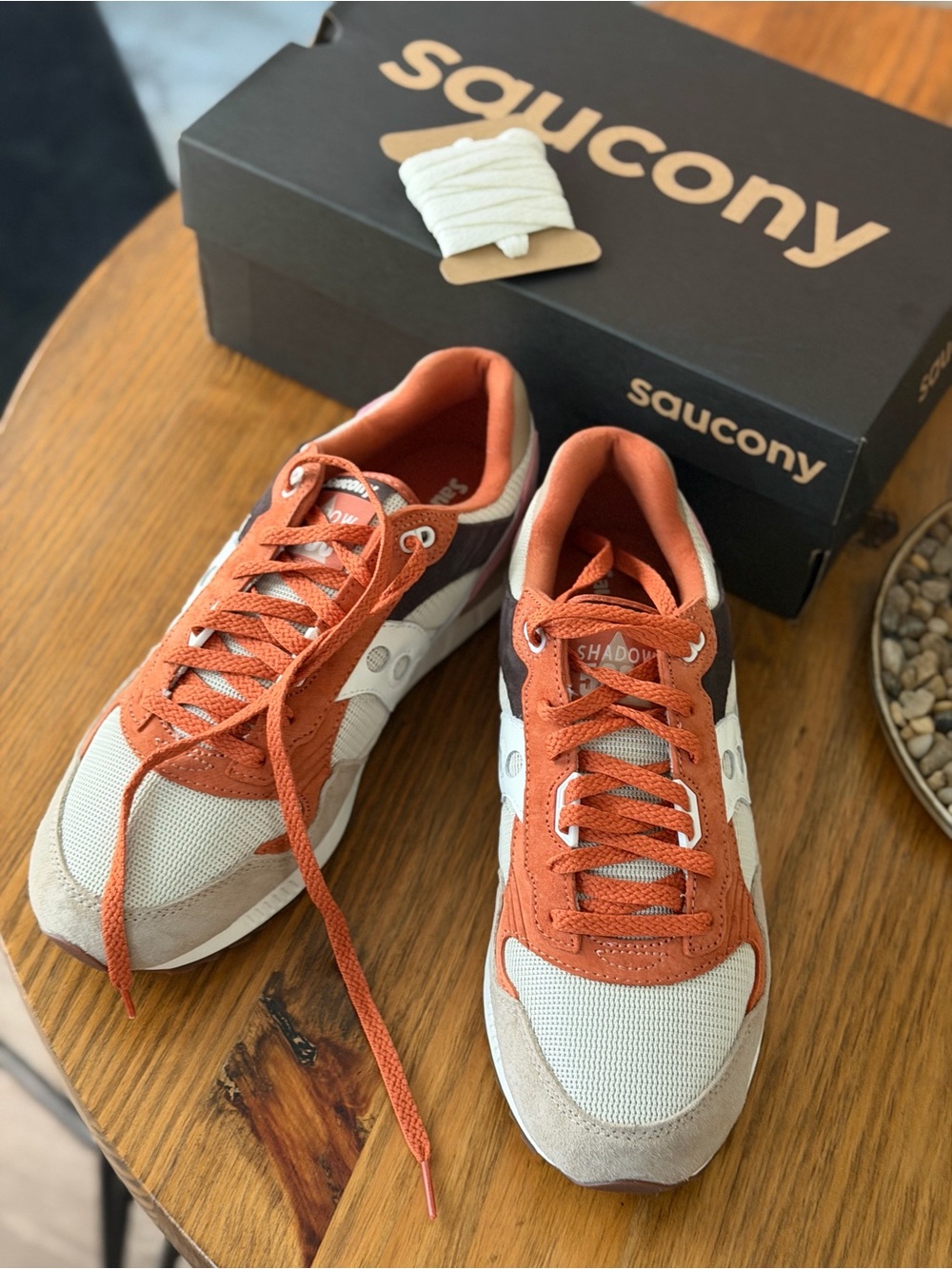 Saucony Men's SHADOW 5000 Athletic Sneakers - Picture 2 of 3
